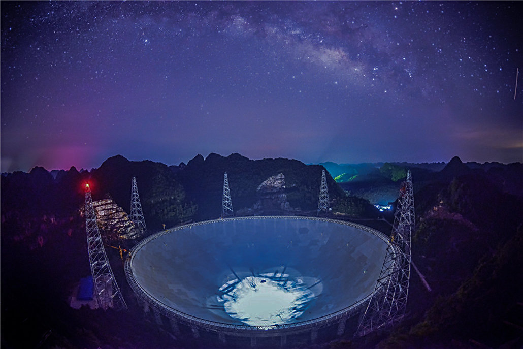 銀河系中心傳來神秘信號(hào)，一年重復(fù)13次，天文學(xué)家：不是已知天體